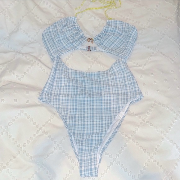 L*space Rizzo One-piece - Picture 5 of 5